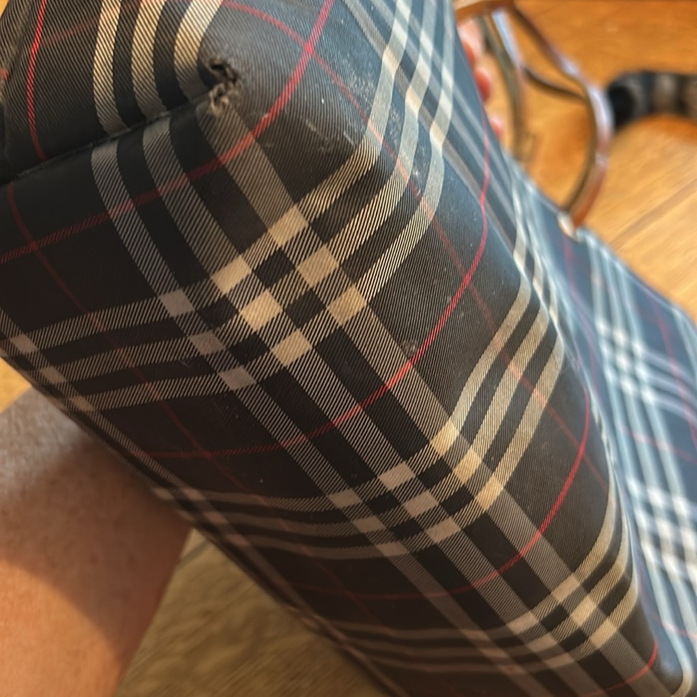 Burberry mini tote - Picture 5 of 13